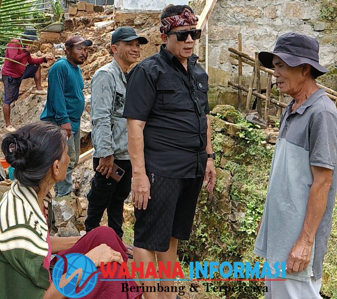 H. Isep Respon Cepat Bangun Kembali Rumah Warga Janda Terdampak Longsor di Jampangkulon 