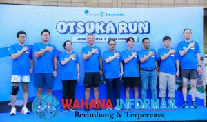 Para Presiden Direktur Otsuka Group bersama DirJend KesMas Ibu Maria Endang